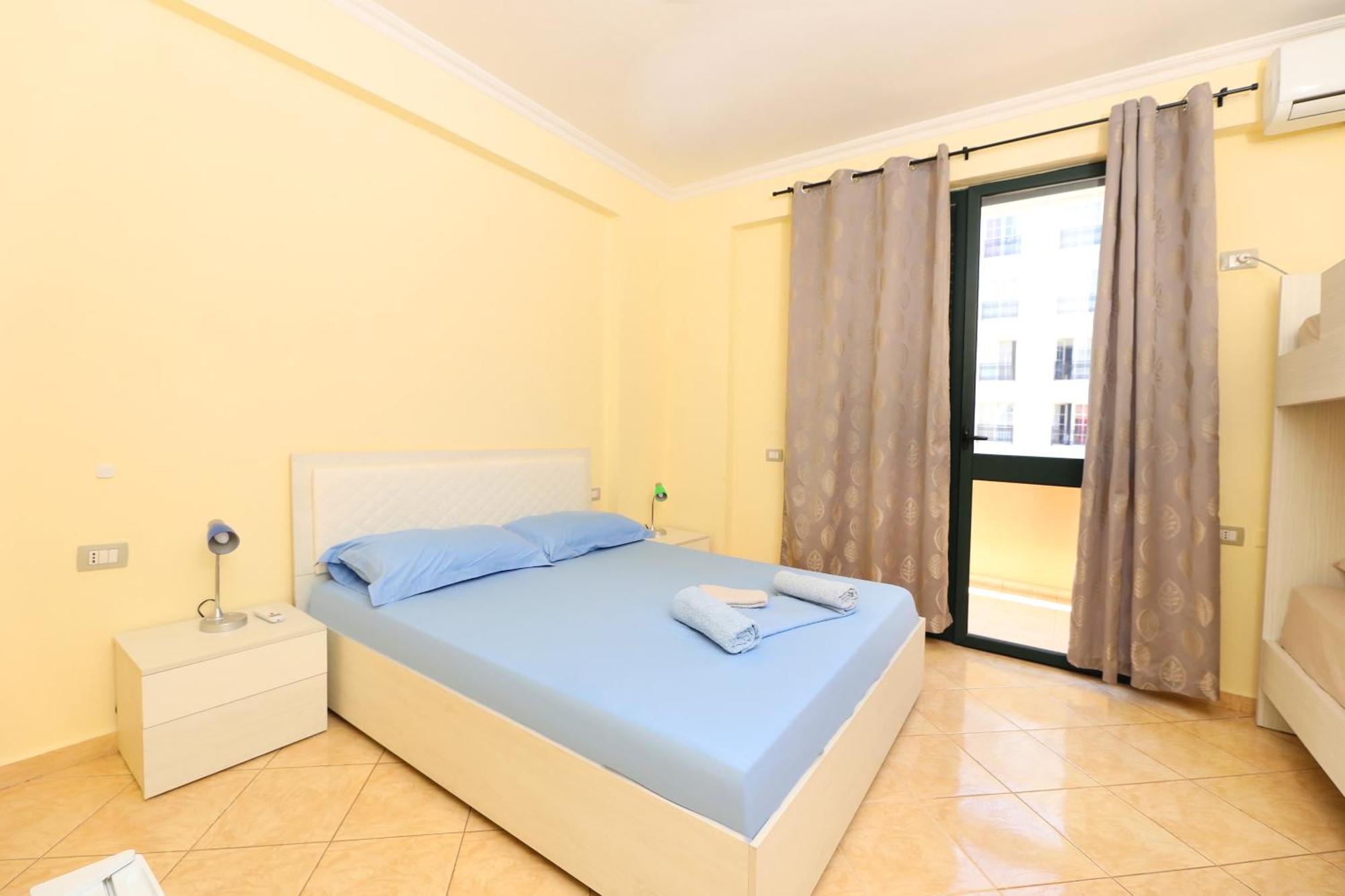 Sunny Side Apartments Vlorë Exterior foto