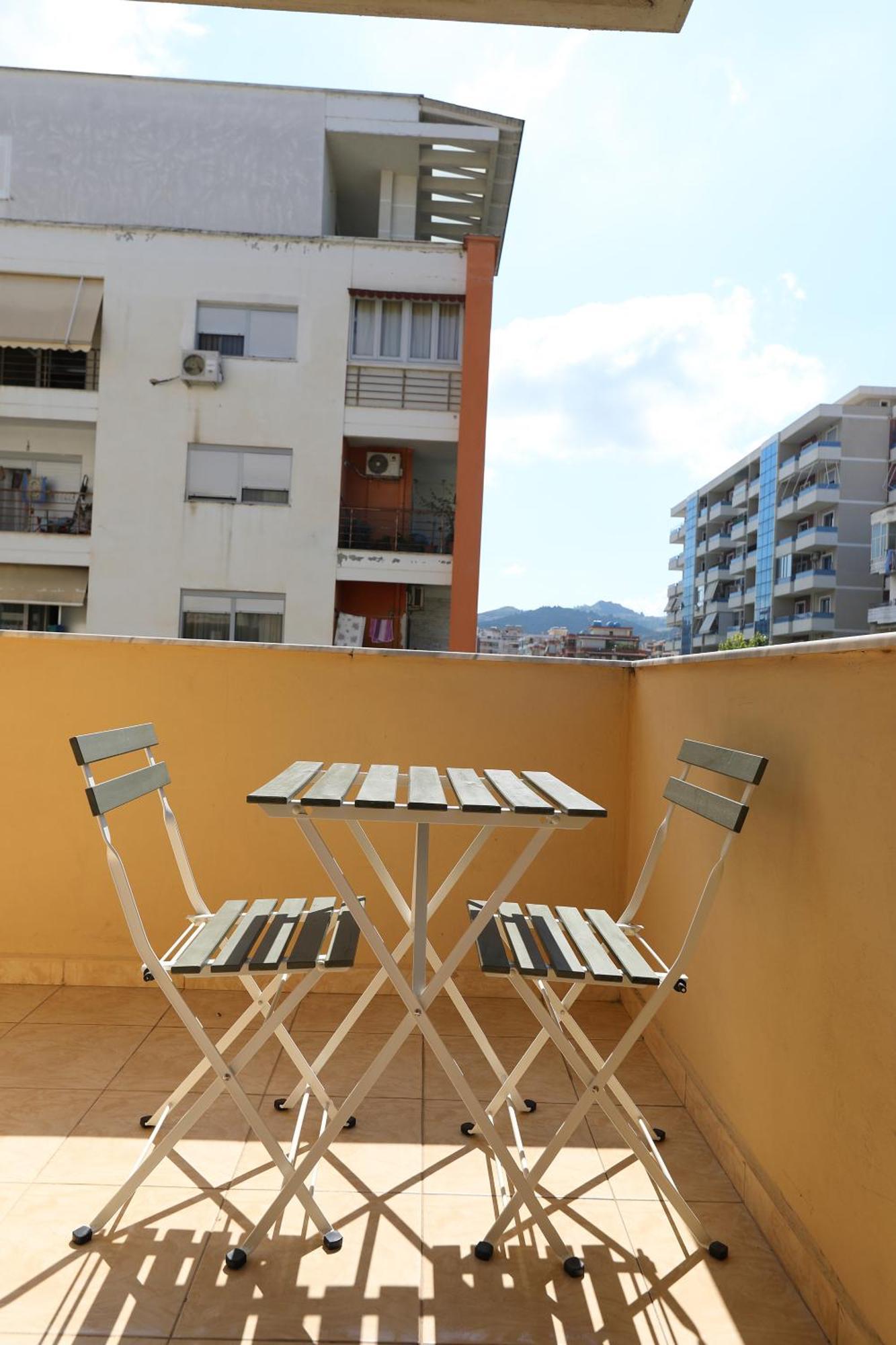 Sunny Side Apartments Vlorë Exterior foto